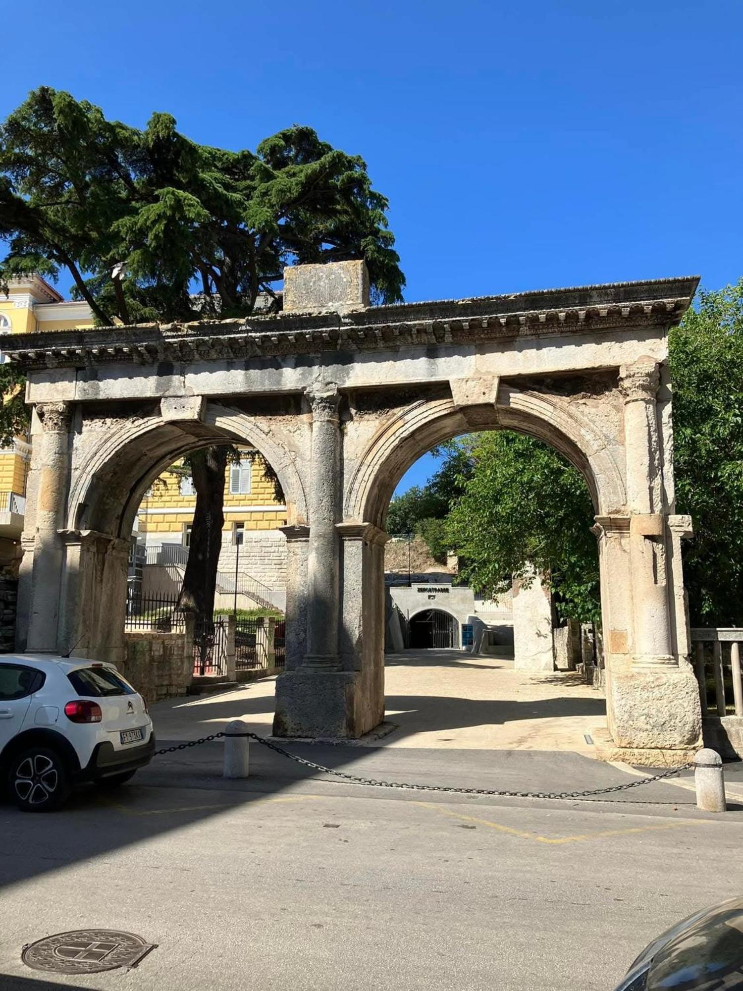 Apartman Diana,Free Parking PUY Exterior foto